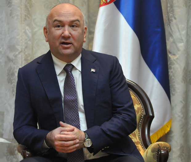 Ненад Поповић: Критизери да схвате - животи су најважнији